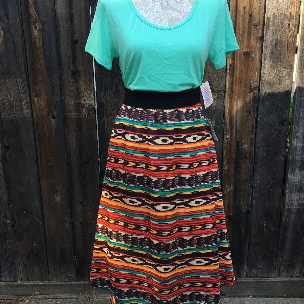 Beautiful Multicolored Lularoe Lola Skirt XS NWT